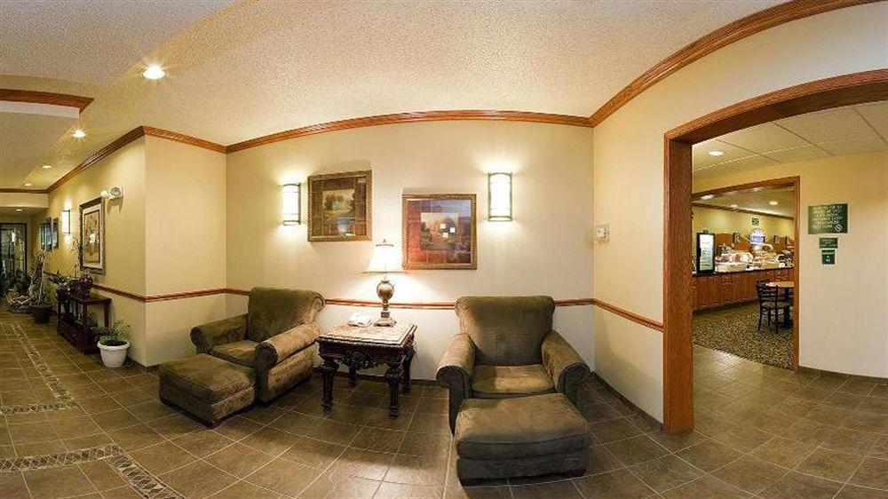 Holiday Inn Express & Suites Logan, An Ihg Hotel Екстер'єр фото